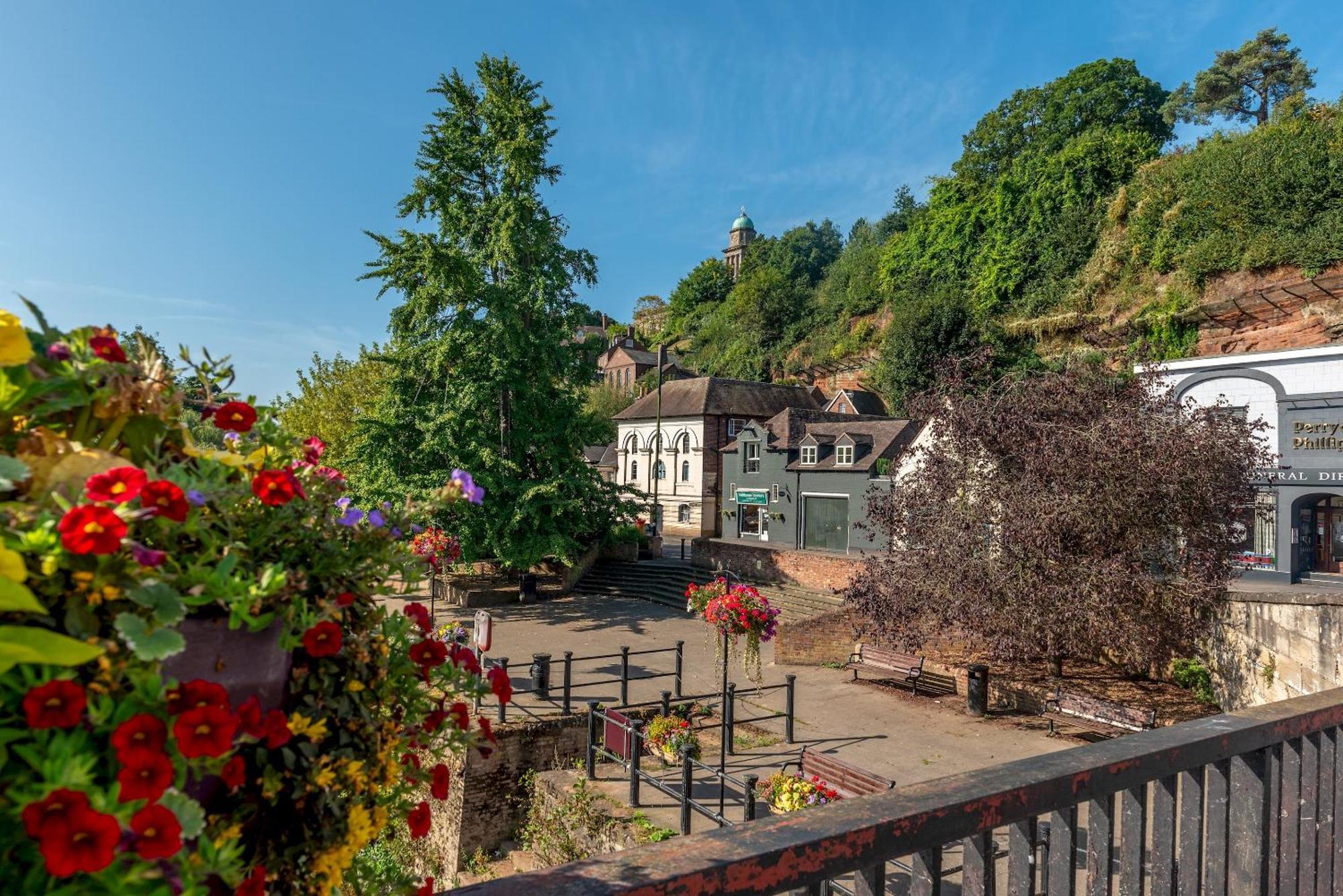 Villa William Oakes House Georgian House Garden Pass The Keys Bridgnorth Exterior foto